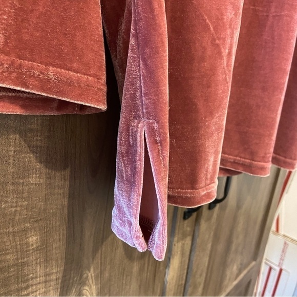 Time For Me Velvet Embroidered Tunic Top Pink medium - Picture 8 of 12